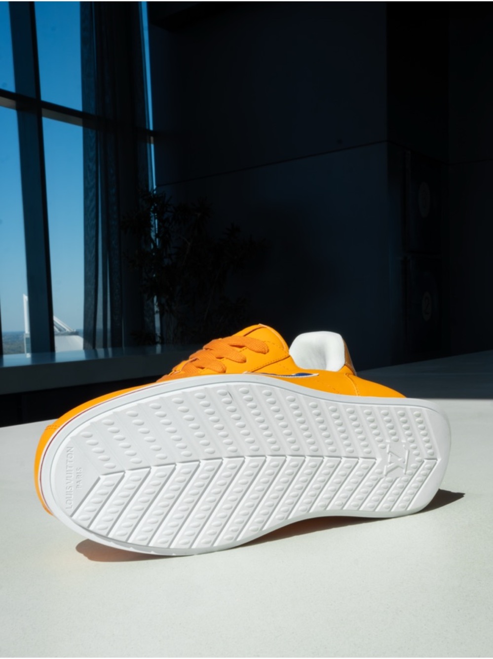AMERICA'S EXCLUSIVE
LV BUTTERSOFT Sneaker - Picture 4 of 4